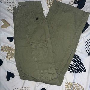 green cargo flare